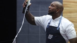 NEXT LEVEL CHEF: L-R: Contestant Darian in the NEXT LEVEL CHEF “Ale’s Well-Ends Well” episode airing Thursday, Apr. 2 (8:00-9:00 PM ET/PT) on FOX. CR: Lorraine O’Sullivan / FOX. ©2026 FOX Media LLC.