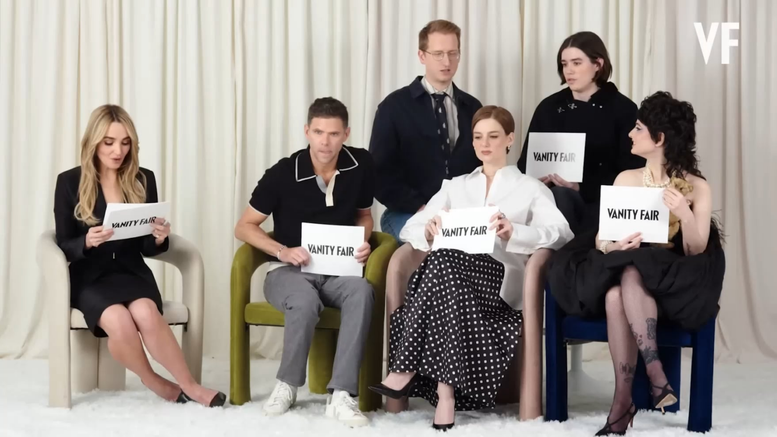 Chloe Fineman telling her SNL castmates about the time she was fired as a camp counselor for pantsing a 6yo boy