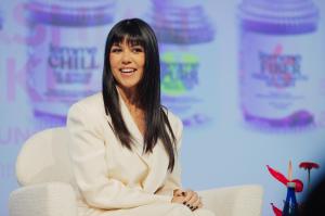 Celebrities Who Stay Well By Doing Pilates: Kourtney Kardashian