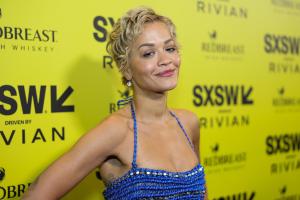 Celebrities Who Stay Well By Doing Pilates: Rita Ora