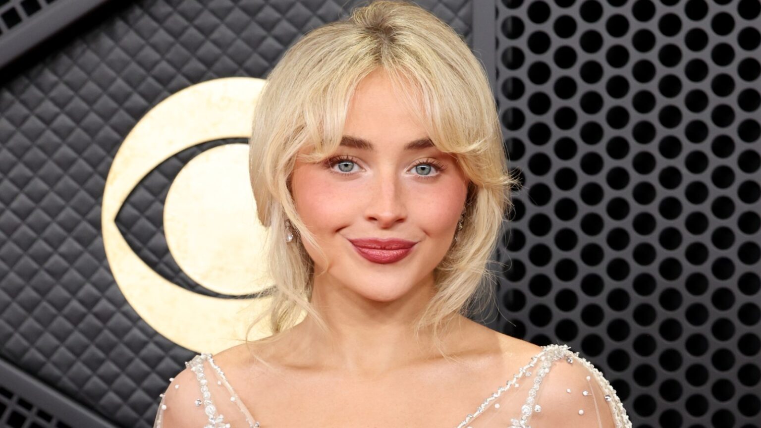 Coachella 2026: Sabrina Carpenter Goes Hollywood With Special Guests