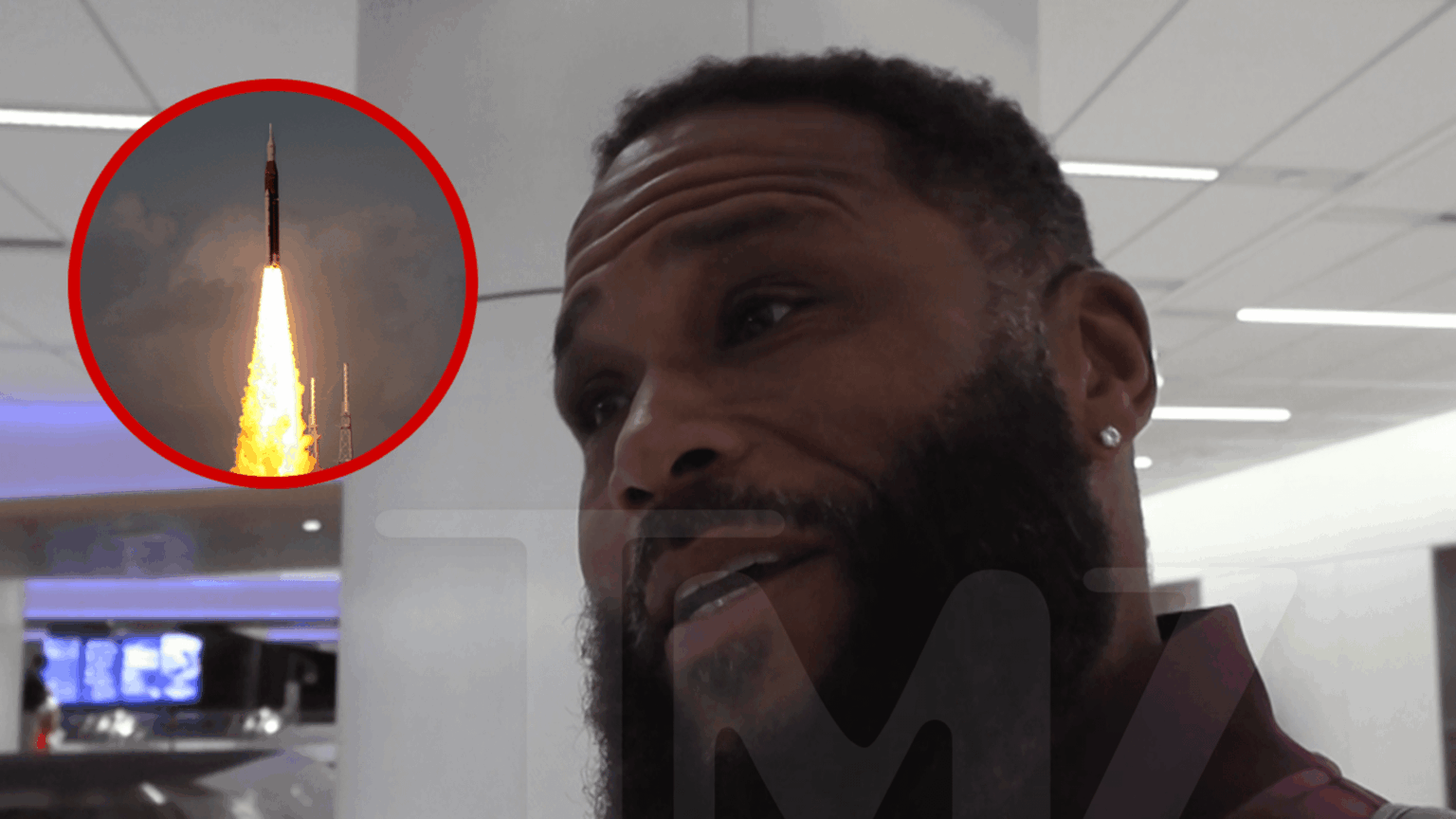 Anthony Anderson Says Moon Mission's Wasting Money, Fix Earth Problems First