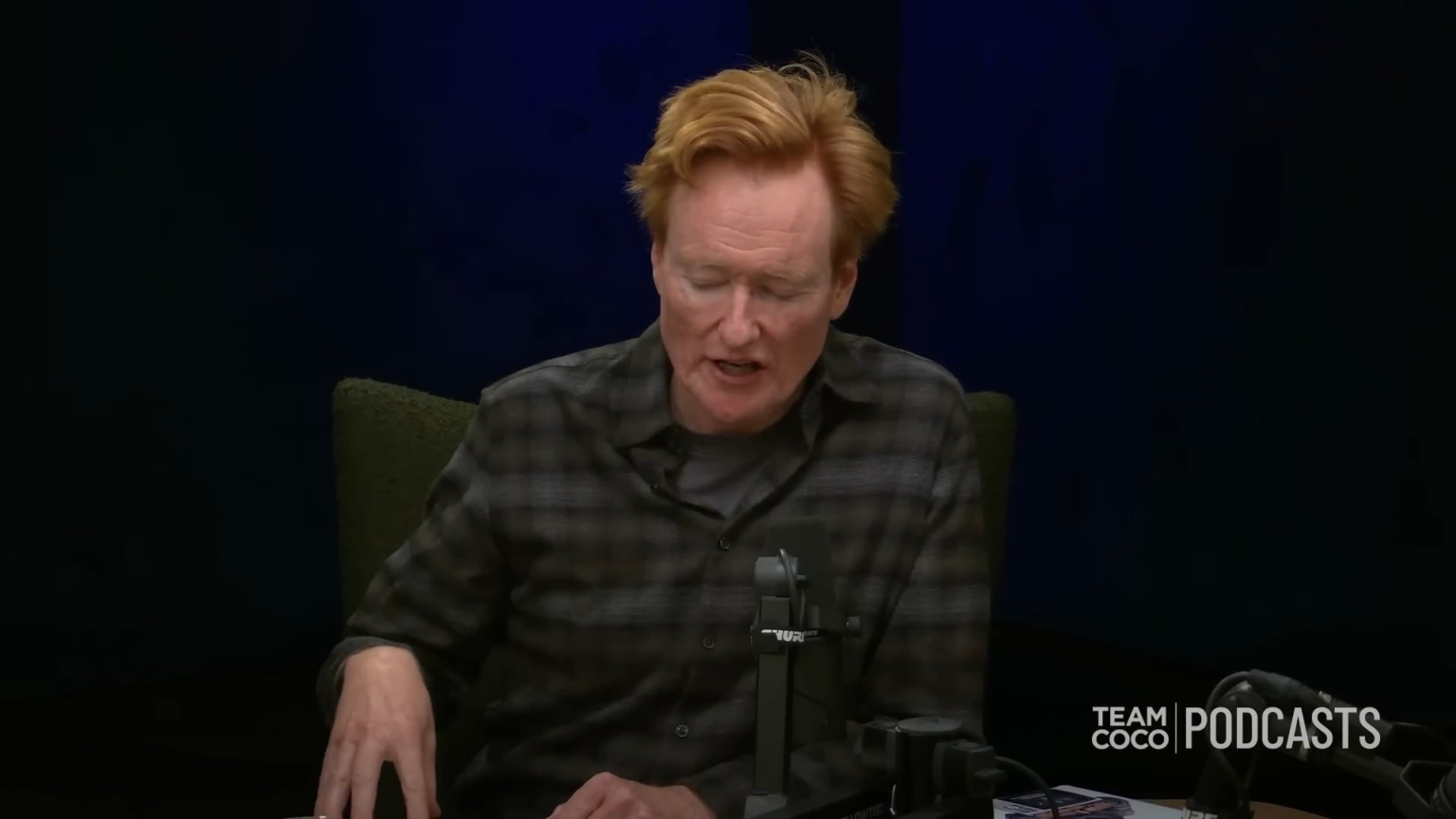 Arsenio Hall tells Conan O’Brien how he was able to book Robert De Niro on his late-night talk show in 1989: “I knew I could get him though, cause I had a lot of Black women on the staff. And I said, ‘if he’s gon do a show, it’s gon be this show. I got a lotta sisters names Toukie on the staff.’”