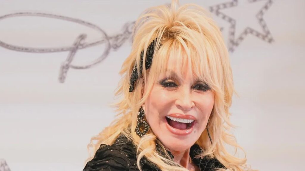Dolly Parton, The Queen of Kindness, Now Has a Children's Hospital in Her Name