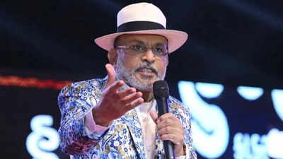 Annu Kapoor recalls actor ‘losing control’ during intimate scene; actress locked herself in room for two days: 'Some take advantage'