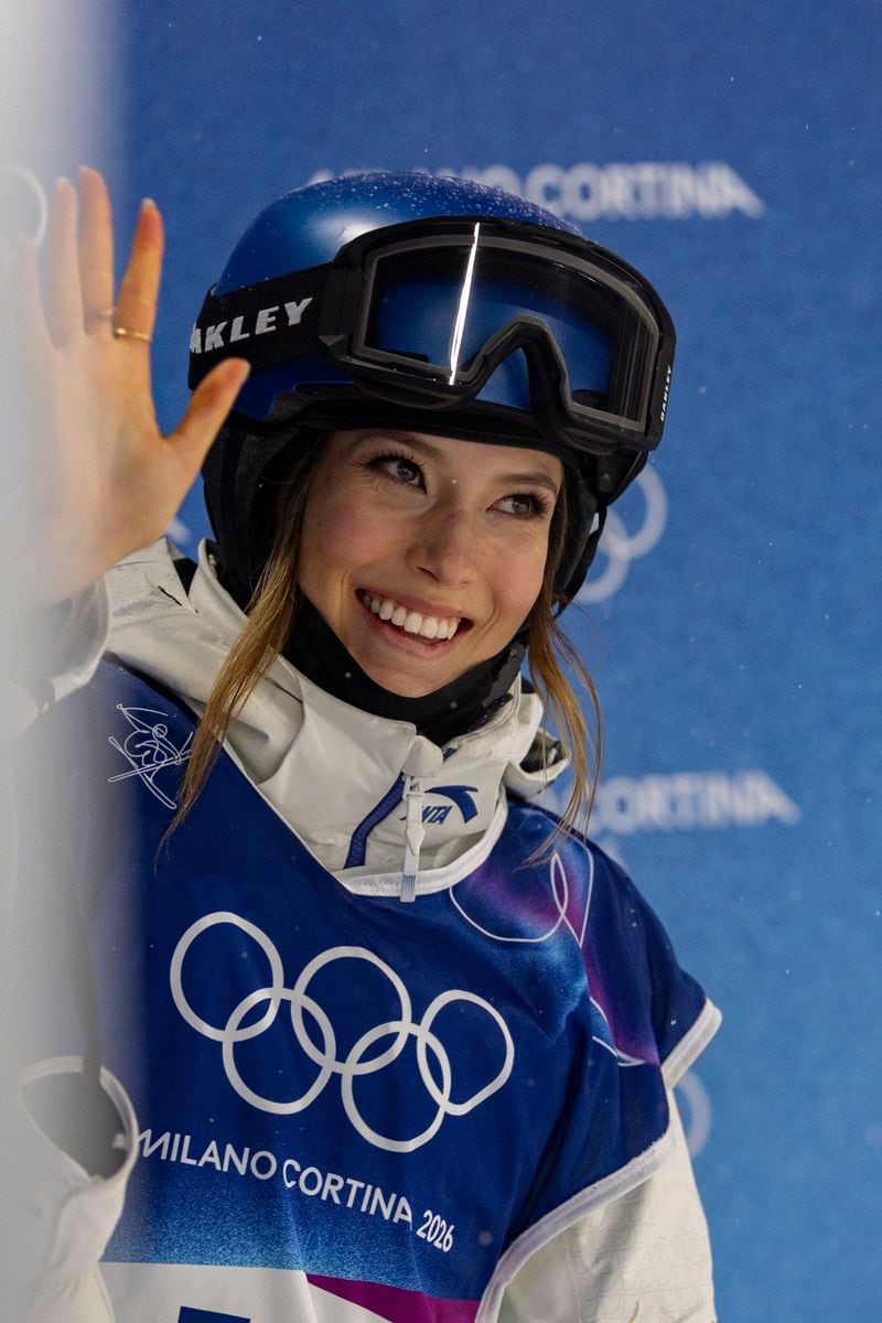 New images from Prince Harry Justin Trudeau Canada getaway show skiing moments with Olympian Eileen Gu and Katy Perry joining the group.