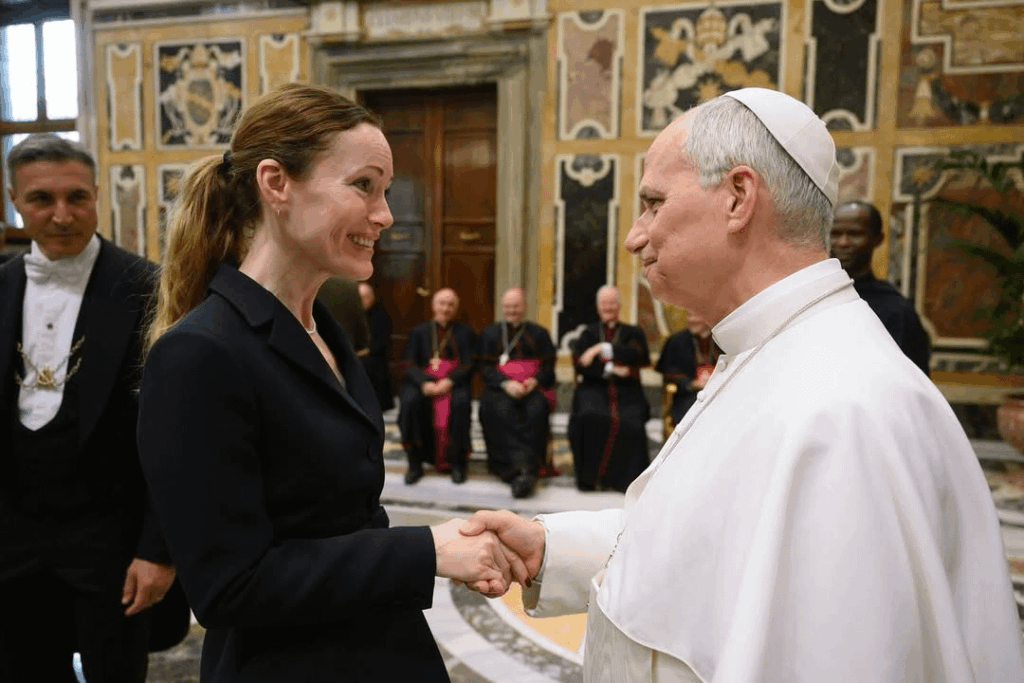 Leslie Mann via instagram: "Our Pope, Leo!❤️❤️❤️"