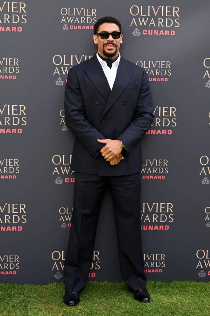 Aaron Pierre Olivier Awards 2026
Olivier Awards 2026 red carpet Aaron Pierre
BOSS suit Olivier Awards 2026
Aaron Pierre BOSS suit