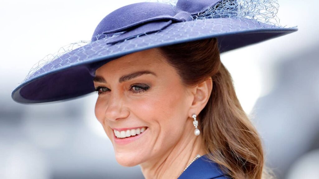 Real reason Kate Middleton refuses to remove her wool coats in public