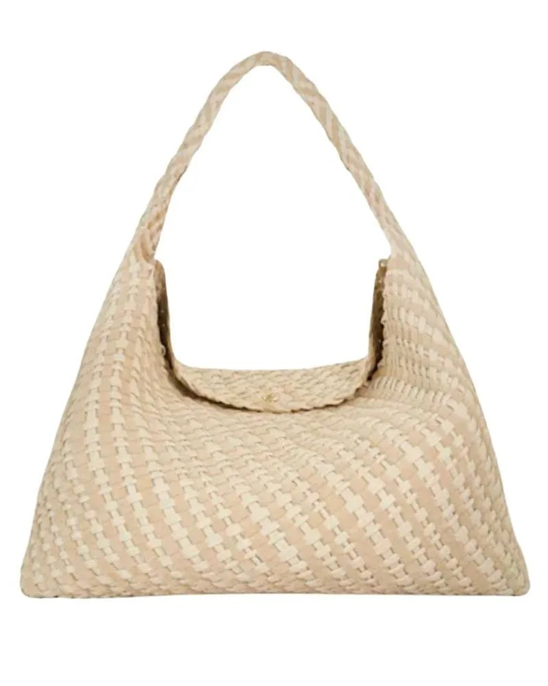 (Almost) every celebrity is carrying this bag