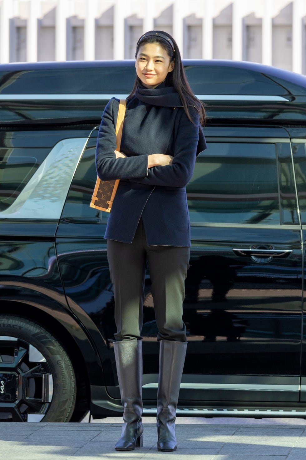 Jung Ho-yeon travel outfit
