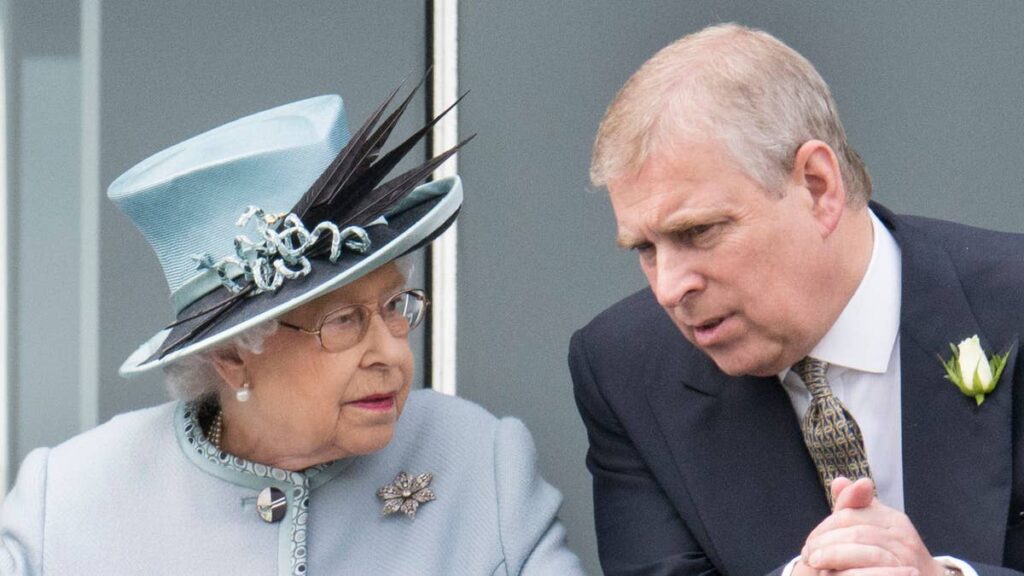 Queen Elizabeth's grand gesture to royal aide after Andrew Mountbatten-Windsor got physical