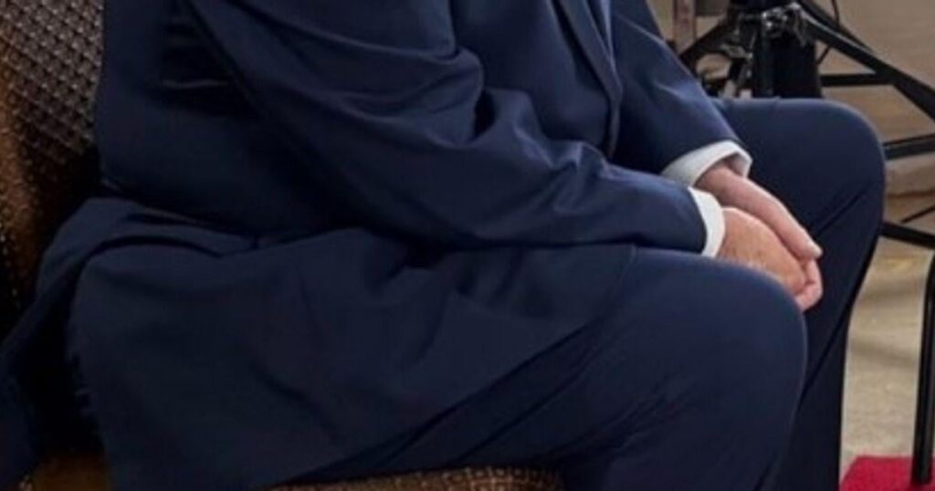 Trump Accused of 'Wearing Adult Diaper' as Bulge Spotted Under Suit During 60 Minutes Interview