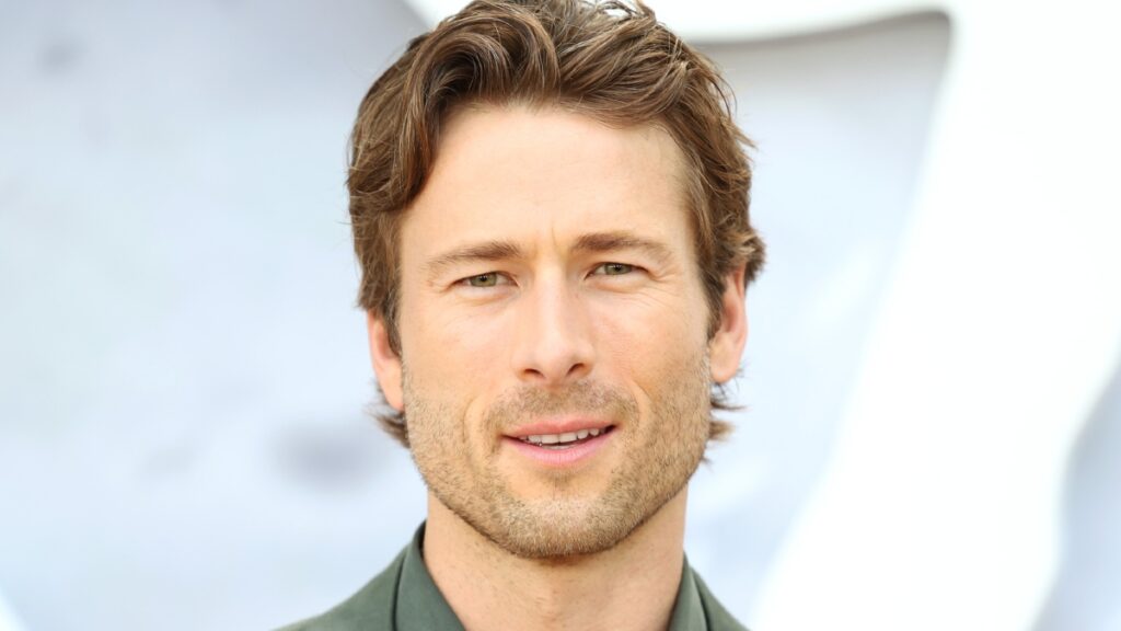 Glen Powell Goes Viral Singing 'Wagon Wheel' For Upcoming Movie: WATCH