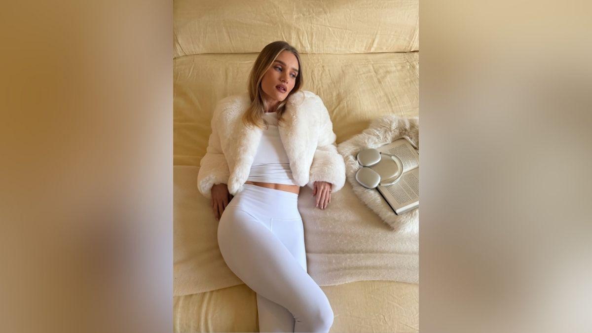 hottest celebrities in bed must see photos