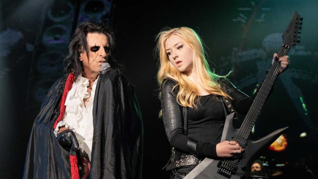 Alice Cooper and Anna Cara onstage
