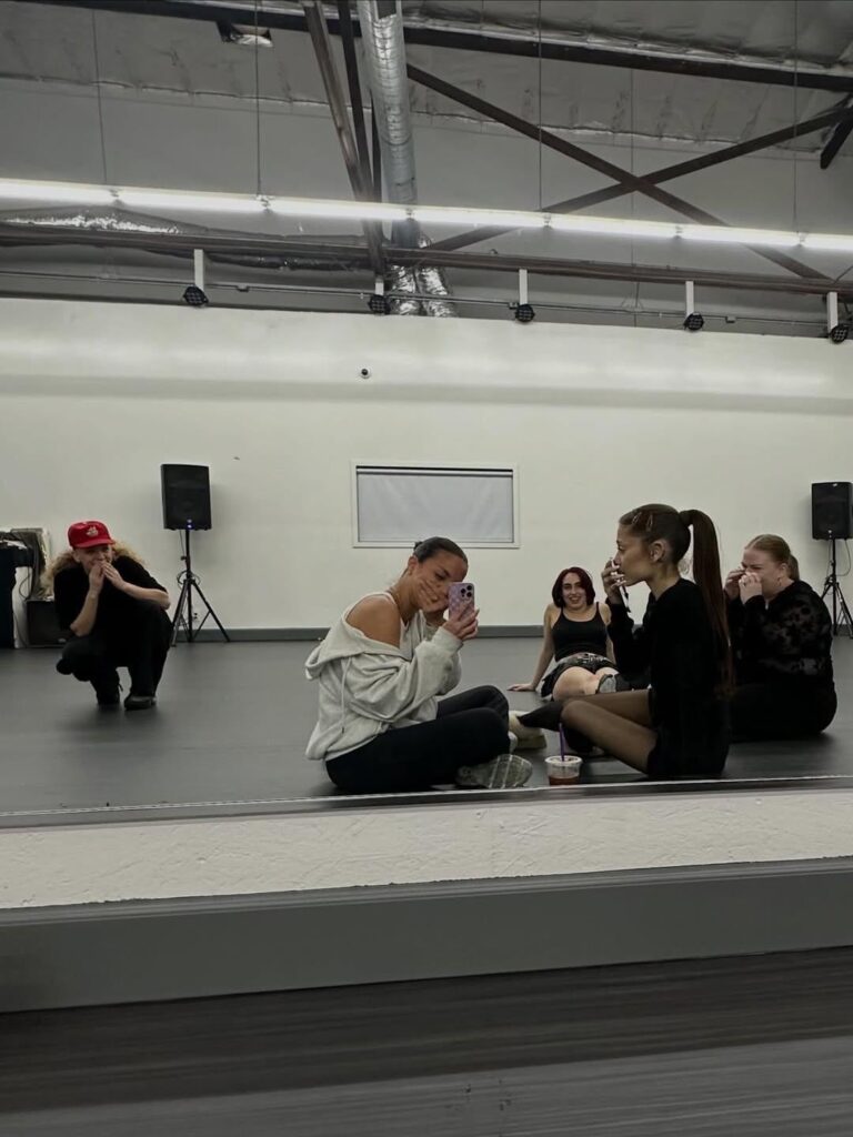 Ariana Grande via Instagram “♡”