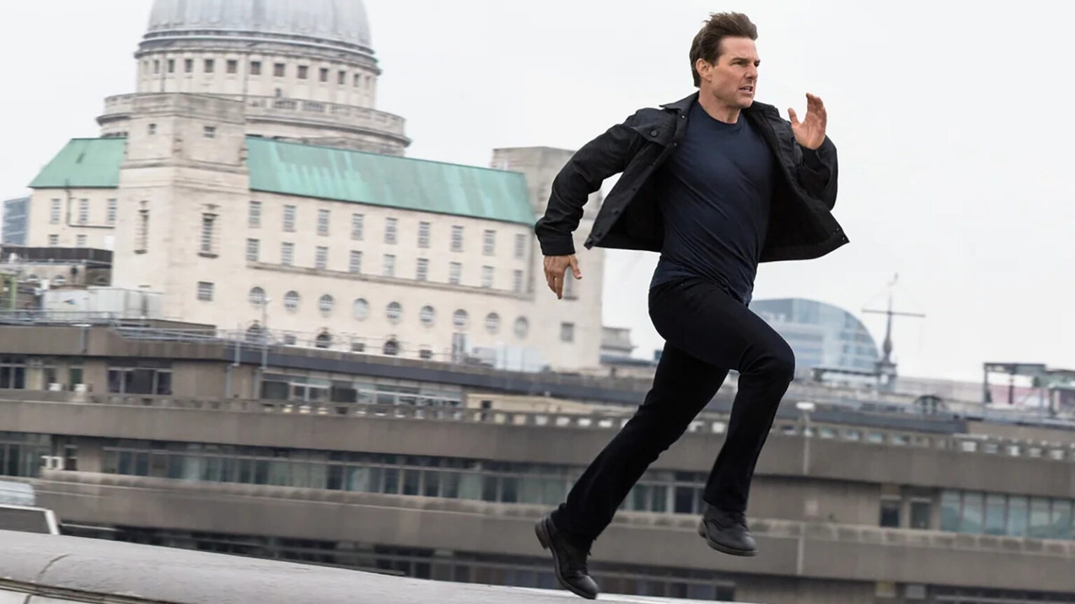 We Asked A Real-Life Marathon Runner: Does Tom Cruise Have Good Running Form In His Movies?
