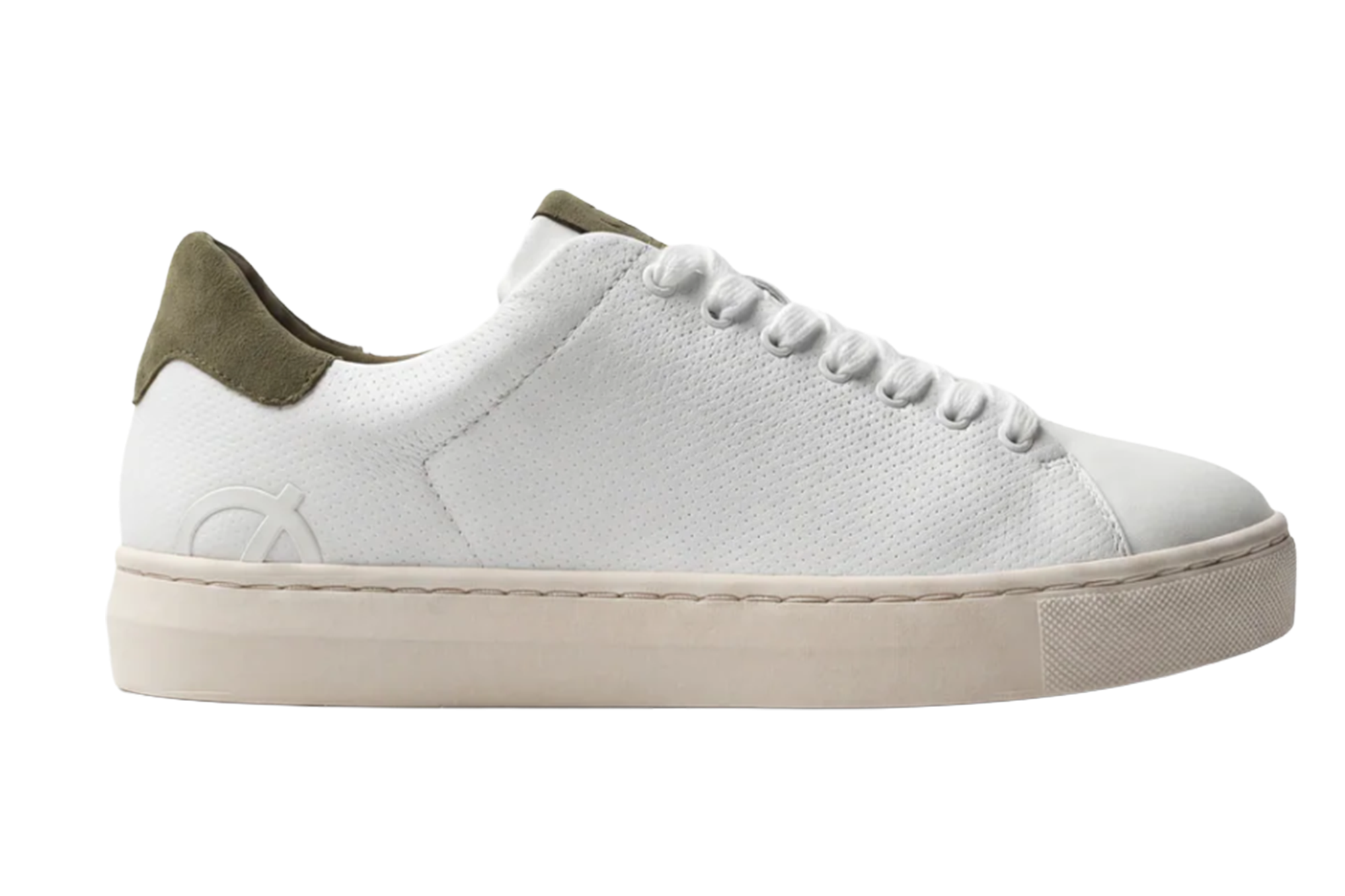A white low-top sneaker with an olive green heel tab and a light tan sole.