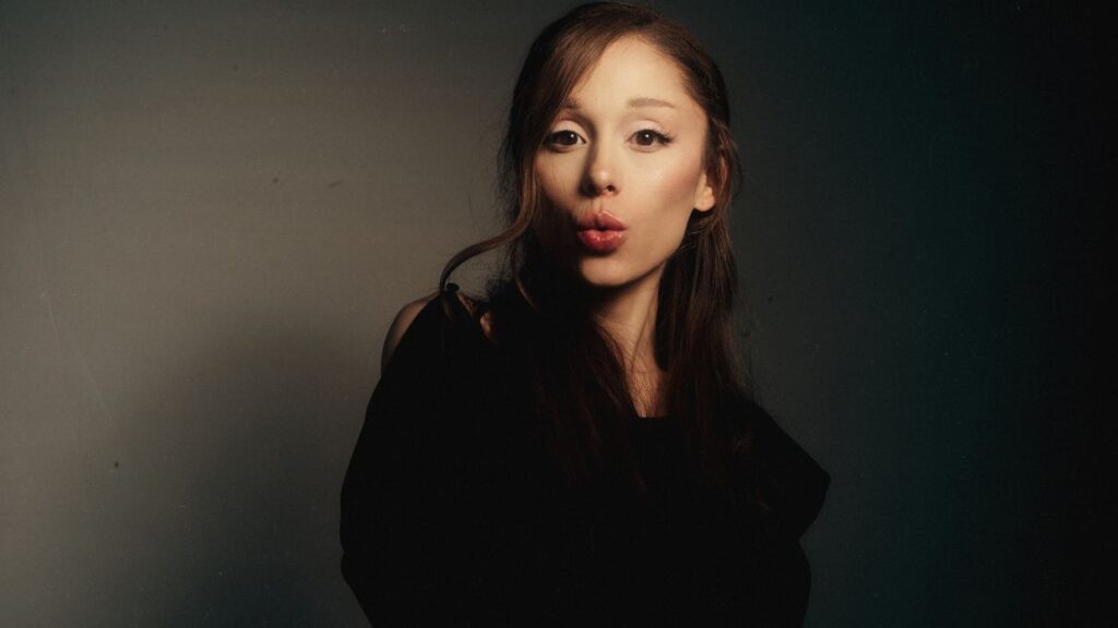 Ariana Grande Announces New Album Petal