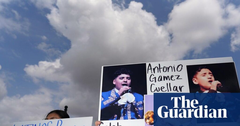 Teen mariachi trio detained by ICE to open for Kacey Musgraves in Texas