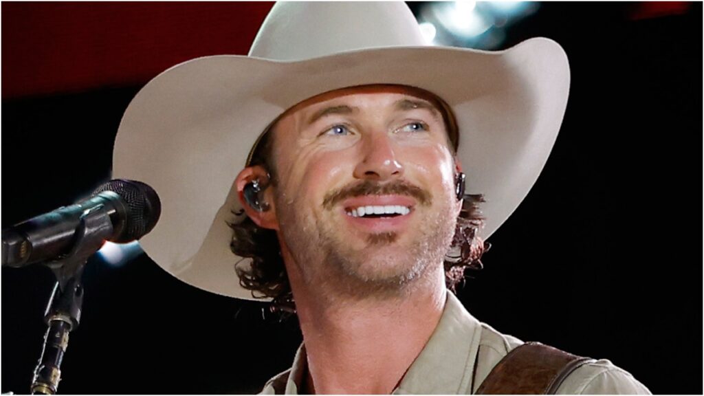 Riley Green Teases New Song 'My Way': LISTEN