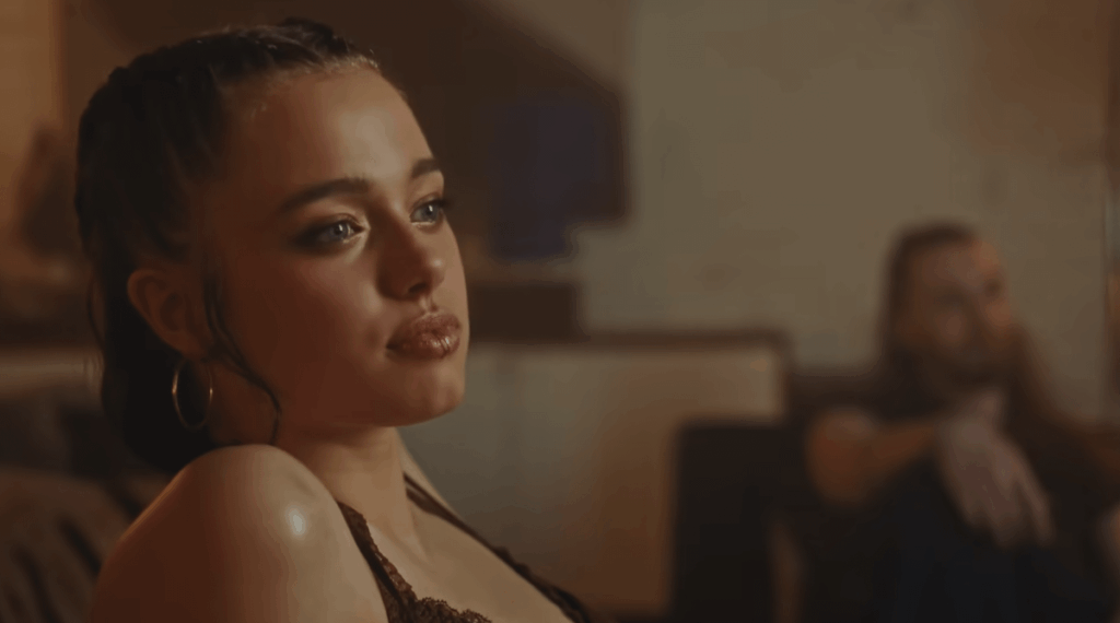 Angelina Jolie's and Brad Pitt's daughter Shiloh Jolie is set to debut on WJSN dayoung's new MV "what's a girl to do"