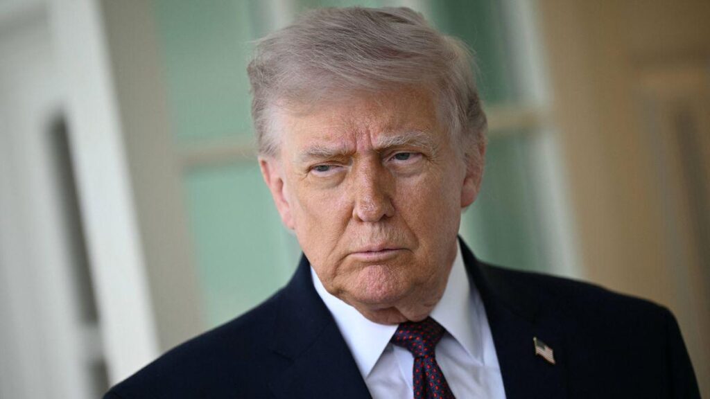 Frank Sinatra's daughter slams Trump's Truth Social post as 'sacrilege'