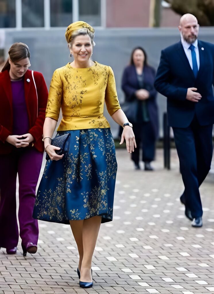 Florals to the Max Florals to the Max