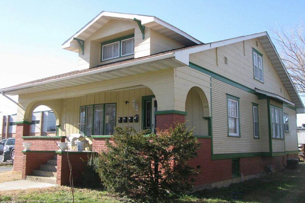 Home where the Beatles' George Harrison once stayed is for sale