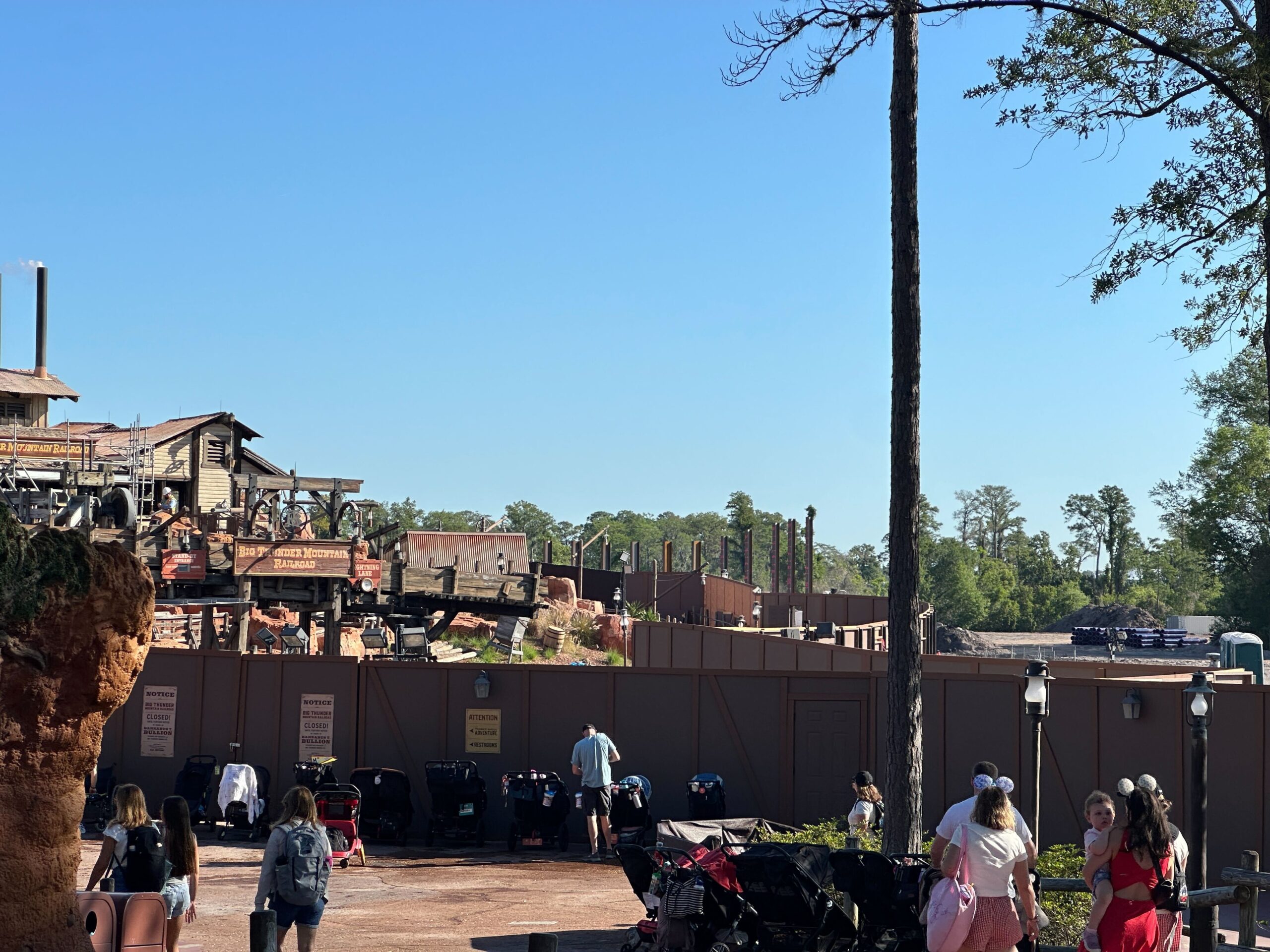 Piston Peak and Big Thunder Mountain construction at Magic Kingdom