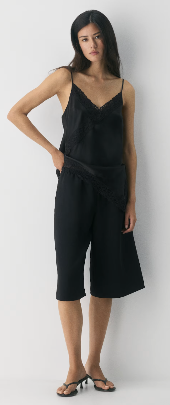 Aritzia, Jetway Short