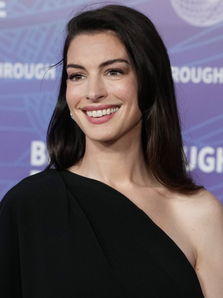 Anne Hathaway | 12th Breakthrough Prize Ceremony 18th April 2026