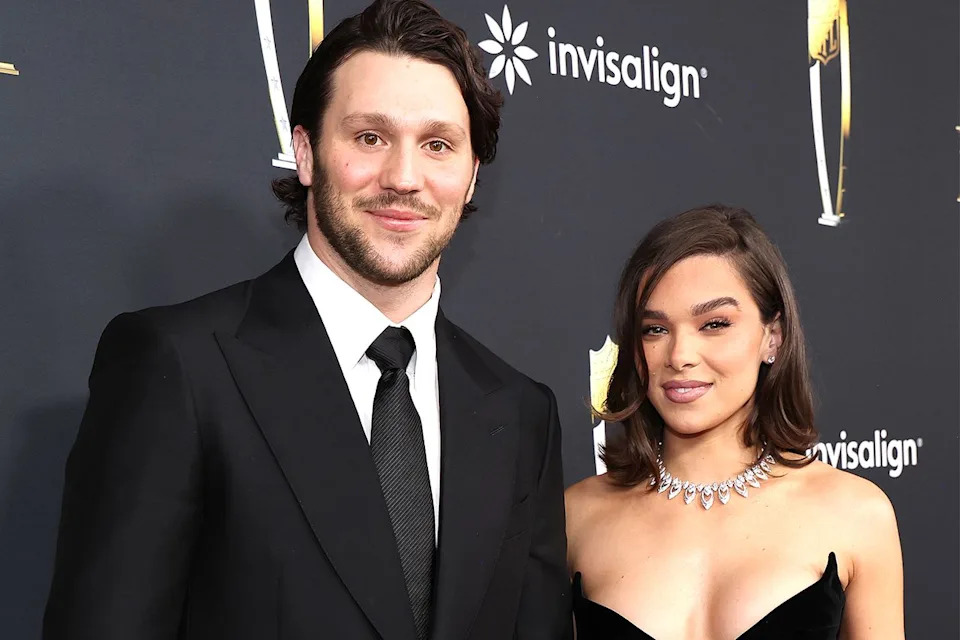 Josh Allen and Hailee SteinfeldCredit: Kevin Mazur/Getty