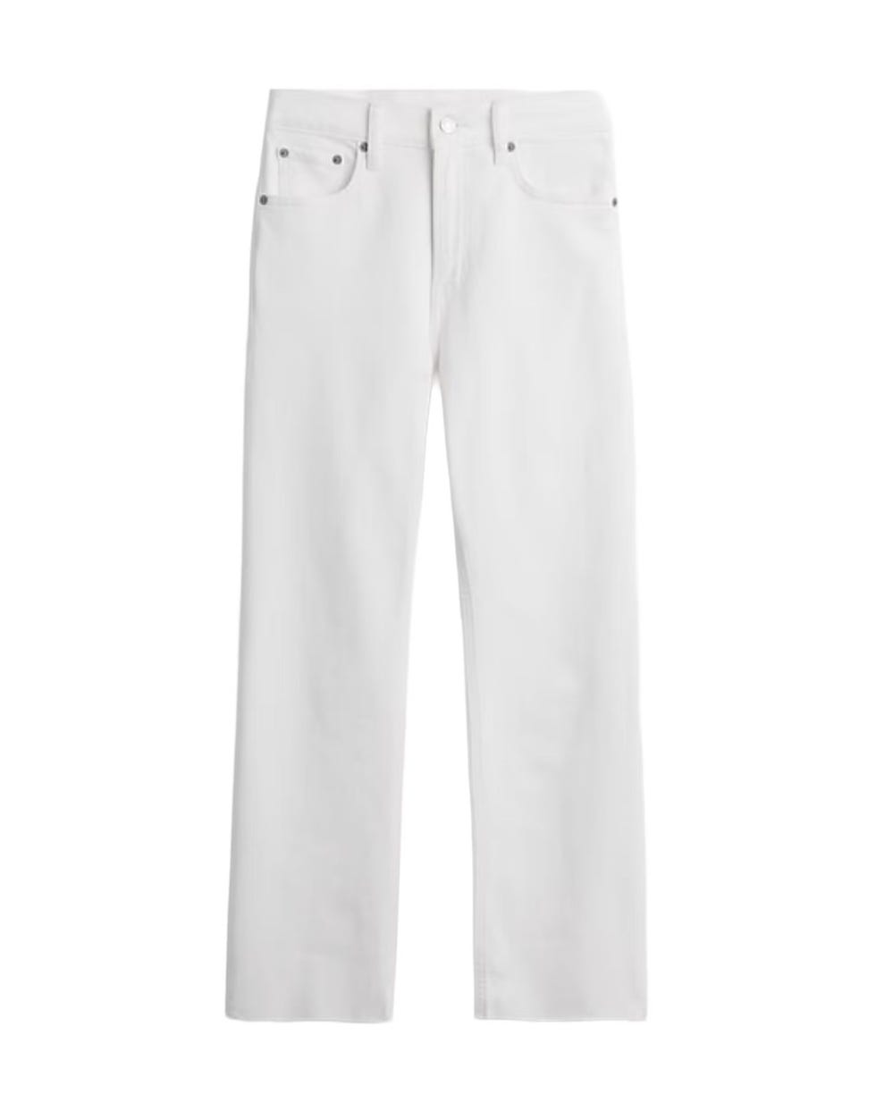 <p>High Rise ’90s Slim Straight Crop Jeans</p>