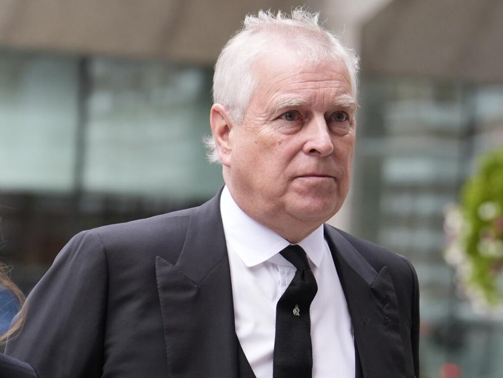 Man arrested after 'threatening Andrew Mountbatten-Windsor as he walked his dogs' - London Evening Standard
