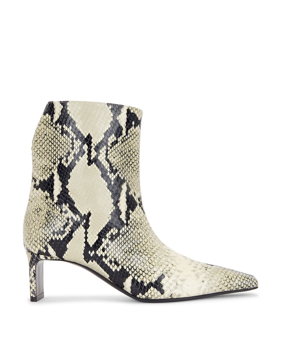 Ona Ankle Boots 