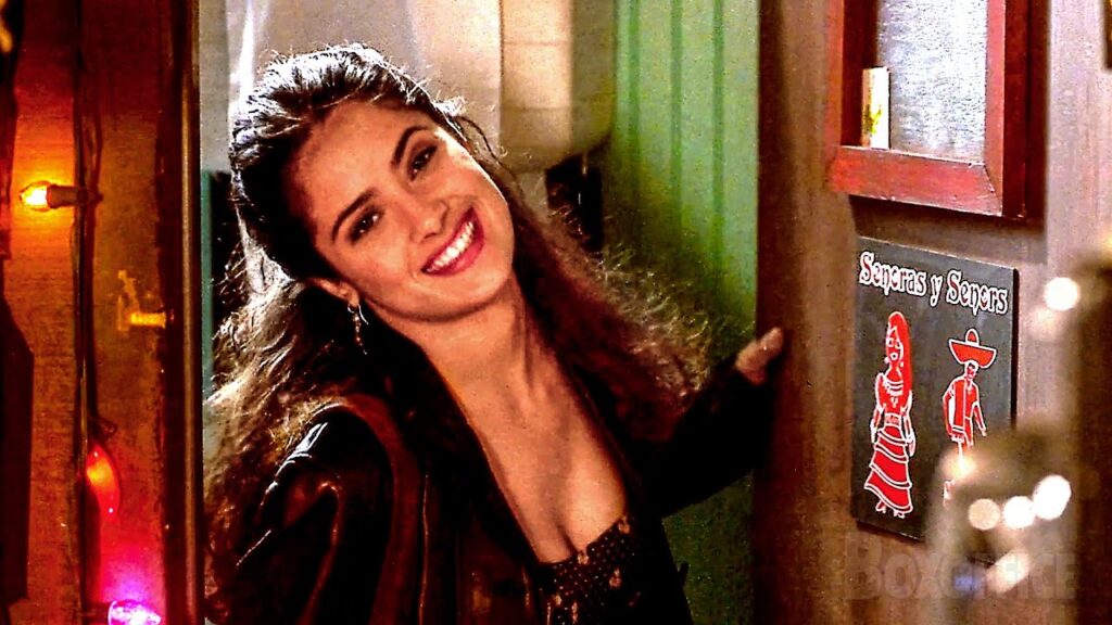 He hits on Salma Hayek in the Bathroom line | Fools Rush In | CLIP