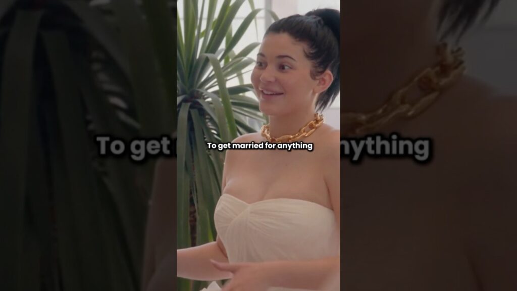 Kylie and Kendall Going To Met Gala😱🤯 #kyliejenner #kendalljenner #shorts #kardashians #jenner #tv