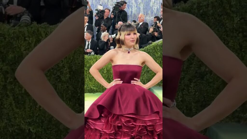 THAT’S OUR GOLDEN GIRLLLLL 🌟 #alysaliu  #metgala #awardseason