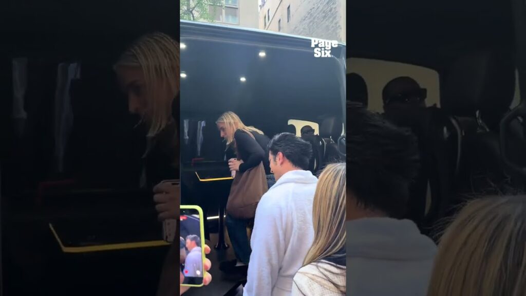 Hudson Williams dons bathrobe and a smoky eye on his way to Met Gala 2026 #shorts