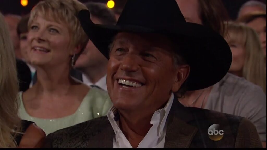 2013 Country Music Awards - Hosted by Brad Paisley & Carrie Underwood