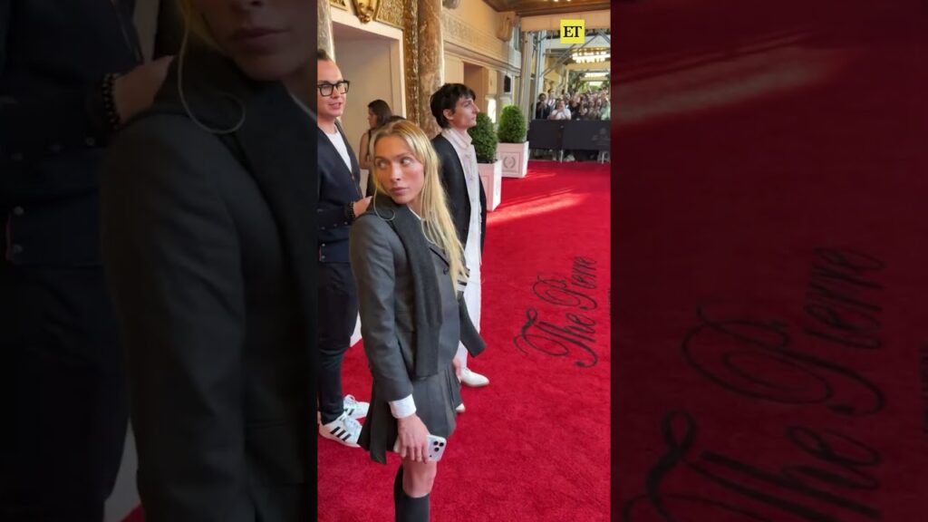 #finnwolfhard is suited up for the #MetGala and looking finn-tastic! #strangerthings