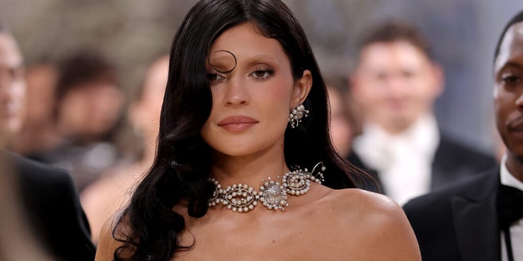 Kylie Jenner Debuts Nude Schiaparelli Gown and Bleached Eyebrows at the 2026 Met Gala