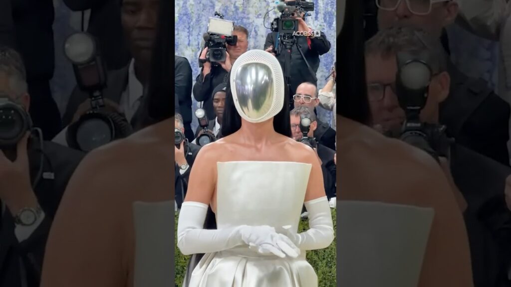 Katy Perry Face Reveal At 2026 Met Gala