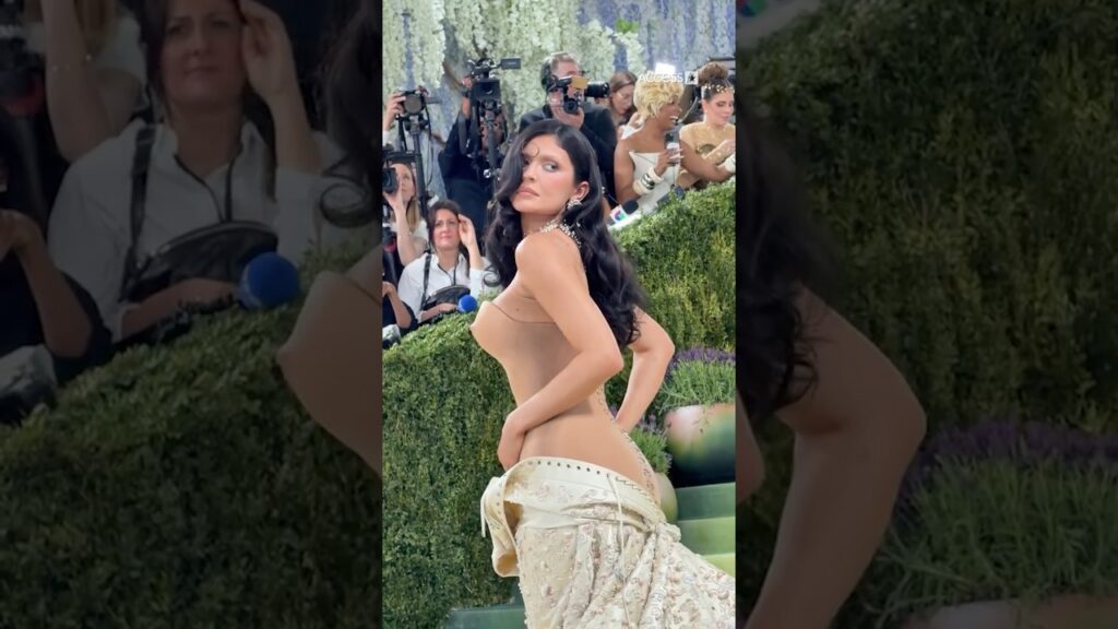Kylie Jenner Steps Out For 2026 Met Gala