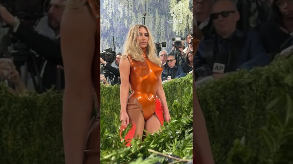 Kim Kardashian Rocks Orange At 2026 Met Gala