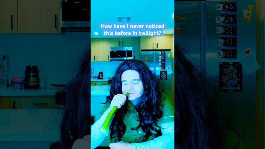Why did Bella do this in twilight?? #twilight #twilightsaga #bellaswan #kristenstewart