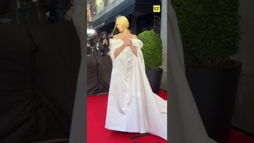 Alex Consani feels like a fairytale as she heads to the #MetGala. #alexconsani