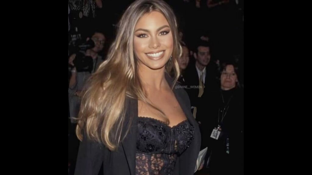 #sofiavergara #hollywood #modernfamily #sofiavergaraedit #blonde